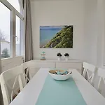 Myhome Ruegen - Haus Johanneshorst Aparthotel 4*