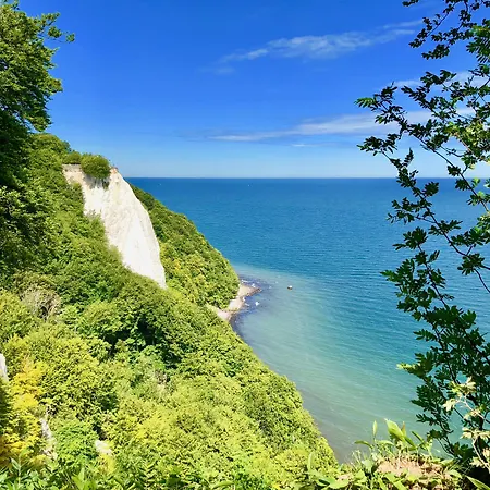 Myhome Ruegen - Haus Johanneshorst 아파트호텔 4*