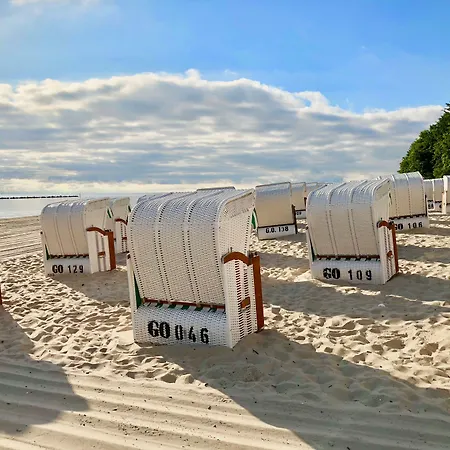 Myhome Ruegen - Haus Johanneshorst 아파트호텔 4*