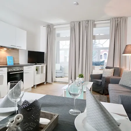Apart-hotel Myhome Ruegen - Haus Johanneshorst