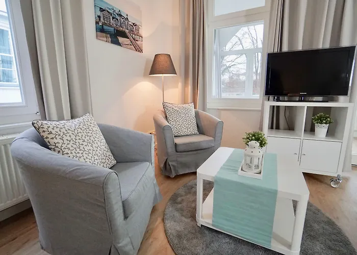 Myhome Ruegen - Haus Johanneshorst アパートホテル 4*