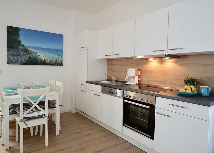 アパートホテル Myhome Ruegen - Haus Johanneshorst