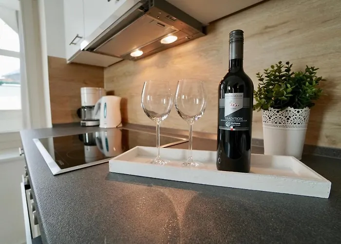 Myhome Ruegen - Haus Johanneshorst アパートホテル 4*